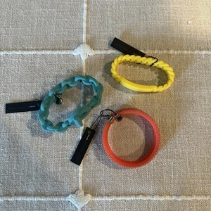 NWT Marc by Marc Jacobs | (3) Pack of Silicone Trendy Bracelets $92 - Picture 1 of 7