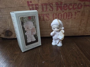 Precious Moments "Wishing You The Sweetest Christmas" Annual Ornament 1993 - Picture 1 of 11