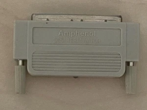 Amphenol SCSI Terminator LVD 68 Pin G5925732AEU - 2 - Afbeelding 1 van 3