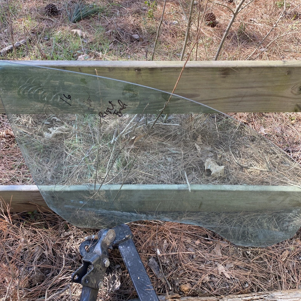 Se adapta a 15-20 Chevrolet Suburban Tahoe pasajero puerta delantera derecha ventana vidrio   Foto 1 de 1