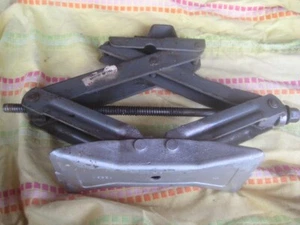 Chrysler Dodge Plymouth Mopar Original Scissor Jack Gray # 12934 Date Code OA 05 - Picture 1 of 5