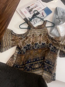 cold shoulder top medium Hipp Boho Size Medium - Picture 1 of 5