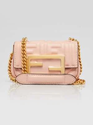 Bolsa tiracolo Fendi bebê couro rosa em relevo nano corrente baguete 7AS143 - Imagem 1 de 4