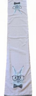 Corredor de mesa de Páscoa hip & hop bolinhas rosa um coelho em cada extremidade do corredor - Imagem 1 de 4