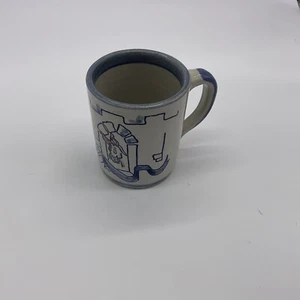 Louisville Stoneware ~ 1978 Horse Coffee Mug ~ Kentucky Derby ~ Churchill Downs - Picture 1 of 5