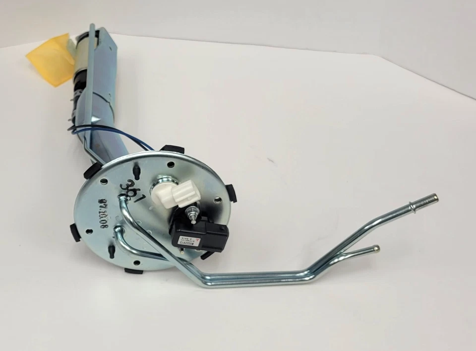 Mitsubishi Fuel Pump Module MR548361 for Mitsubishi Montero Sport 2001-2014 - Image 1 of 4