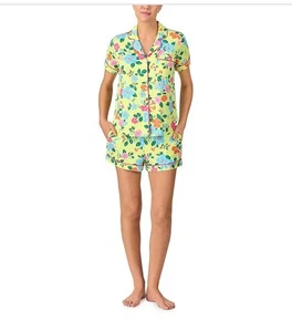 Conjunto de pijama corto tejido cuello muesca manga corta estampado flores sol talla mediana - Imagen 1 de 6