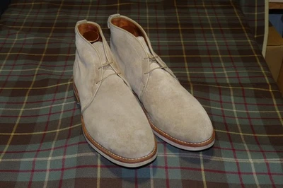 Botín chukka Allen Edmonds 'Nomad' gamuza punta lisa, hueso, talla 13 D EE. UU. Foto 1 de 4