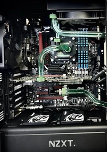 Liquid Cooled Gaming ROG, i7-3770K, 2xSSD 2T, 32GB DDR3, GeForce GTX 780 Ti - Picture 1 of 16