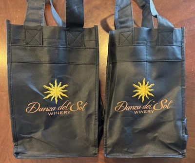 LOTE DE 2 SACOS TRANSPORTADORES DE VINHO DANZA DEL SOL VINÍCOLA 4 GARRAFAS - Imagem 1 de 3