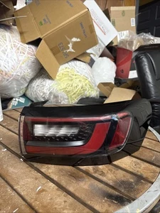 OEM 2021 -2025 VW ID4 ID.4 LED RIGHT REAR TAIL LIGHT - Picture 1 of 7