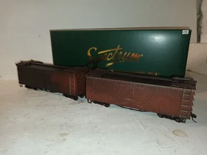 On30 gauge 2x Bachmann SPECTRUM 27471 Reefer Dogfish Head Brewery OVERPAINTED - Picture 1 of 6