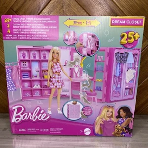 Barbie Traumschrank mit Barbie Puppe und Zubehör Neu im Karton - Bild 1 von 7