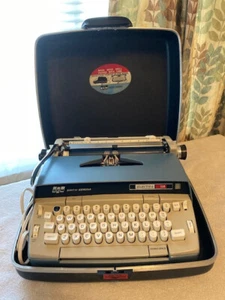 Smith Corona SCM Electra 110 Portable Electric Typewriter Hard Case At cost Ship - Picture 1 of 11