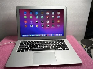 EARLY 2015 Apple MacBook Air 13" - 2.2GHz i7 8GB RAM 256GB SSD MAC OS MONTEREY - Picture 1 of 12