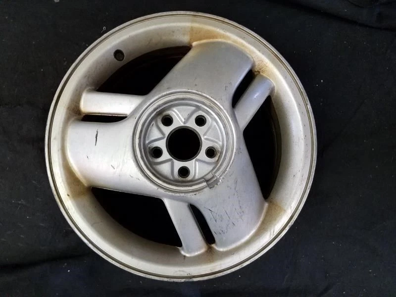 Wheel 16x6 Aluminum Dual-spoke Fits 95-99 SUNFIRE 196341 - Image 1 of 1