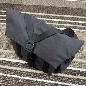 Wotancraft Pilot 7L Kamera Sling Bag schwarz mit Trennwänden leicht gebraucht - Bild 1 von 2