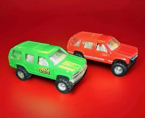 Vintage Tootsietoy 1996 Hard Body Red and Green Chevy Tahoe Terror 2 SUV Cars  - Picture 1 of 12