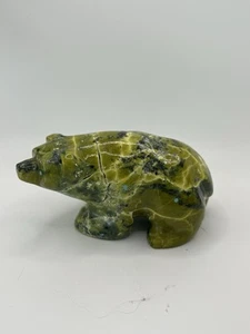 Zuni Walking Bear Fetish David Chavez *SIGNED* Green Z023 - Picture 1 of 7