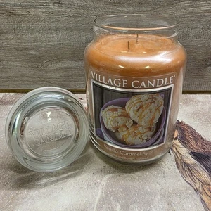 USA Village Candle Vainilla Caramelo Remolino Grande Vela Perfumada Tarro Doble Mecha - Imagen 1 de 8