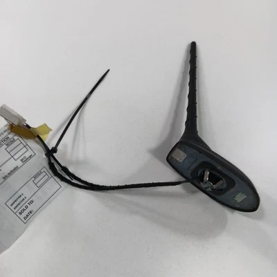 Fiat 500 Antenna  2014 2015 2016 - Image 1 of 4