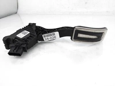 Pedal acelerador de gasolina Volkswagen Golf 2018-2021 5 m²-723-503 Foto 1 de 4