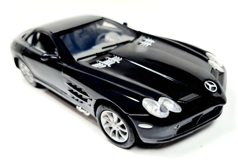 Premium Maisto Limited Detailed MERCEDES SRl McLaren 1/24 Scale Diecast Car - Image 1 of 1