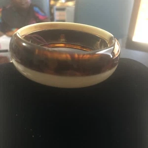 Baklight looking cuff bracelet. Free Shipping - Picture 1 of 3