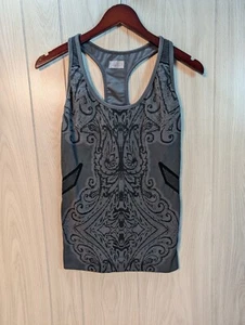 Athleta Momentum Seamless Light Gray Scoop Neck Racer Back Tank Top Size L READ - Picture 1 of 6