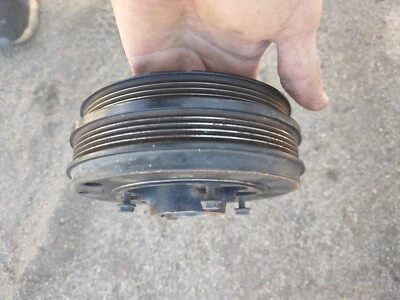 Polea armónica del cigüeñal Jaguar XJ6 4.0 1995-1997 EBC11083 o EBC11491 no buena Foto 1 de 4