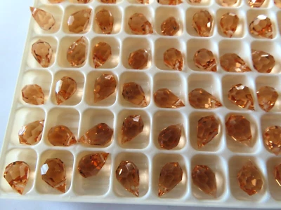 24 Colgantes de Gota Corte a Máquina Preciosa 6x10mm Luz Melocotón Foto 1 de 2