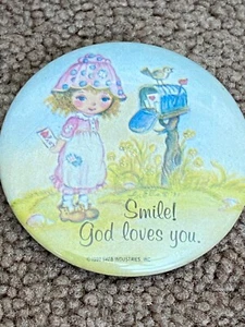 Smile God Loves You Button Vintage 1980's Button - Picture 1 of 6
