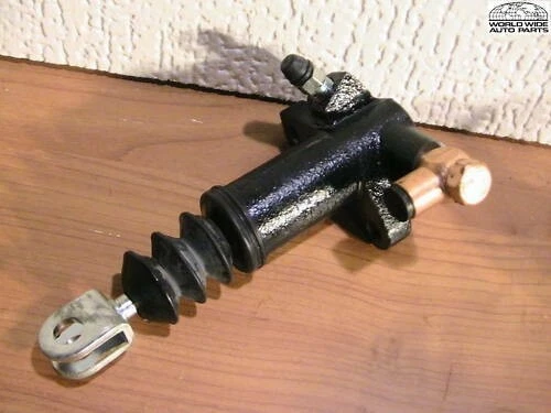 Clutch Release Cylinder Centric 138.46101 for Mitsubishi Cordia Tredia 1984-88 - Image 1 of 1