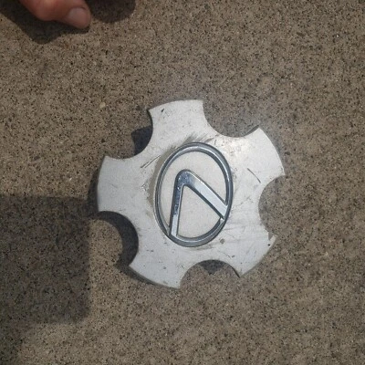 ***** Tampa central de roda Lexus ES300 1992 1993 1994 1995 1996 8114 15" calota *** - Imagem 1 de 4