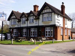 Photo 6x4 Old Knebworth: The 'Lytton Arms' Driver's End Named for the fa c2015 - Picture 1 of 1