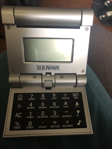 U S News Vintage Travel Clock Cover