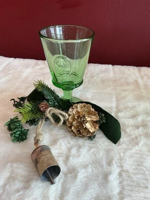 Copa de vino La Rochère Deer Collection verde menta Foto 1 de 4