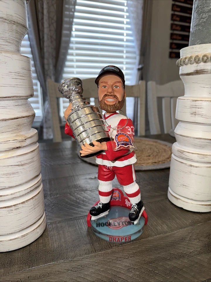 Kris Draper Detroit Red Wings 2002 Stanley Cup Bobblehead - Image 1 of 4