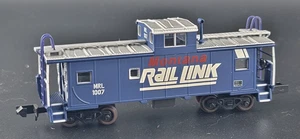 N Scale - Atlas - Montana Rail Link - Extended Vision EV Caboose - #MTL 1007 - Picture 1 of 3