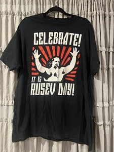 WWE Ripple Junction feiern! It Is Rusev Day schwarz Größe XL Shirt Miro Aew Neuwertig - Bild 1 von 2