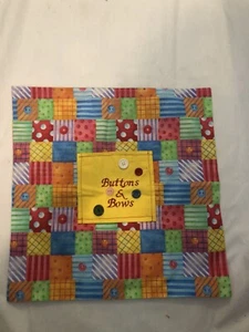 Handmade 14.5 X 14.5 Inches Buttons & Bows Envelope Pillow Cover - Picture 1 of 3