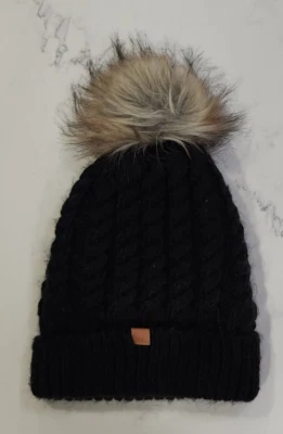 David and Young Beanie Hat Black Faux Fur Lined Chunky Knit PomPom Cap Cuffed — 第 1/4 张图片
