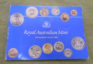 1984  AUSTRALIAN MINT COIN SET - PACKAGING WEAR - Picture 1 of 3