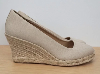 J. Sapatos têxteis Crew bege bronzeado espadrille salto alto tamanho 8 - Imagem 1 de 4