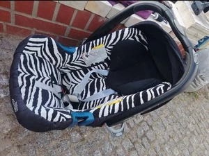 Britax Römer Isofix Base Baby Save Babyschale Zebra - Bild 1 von 4