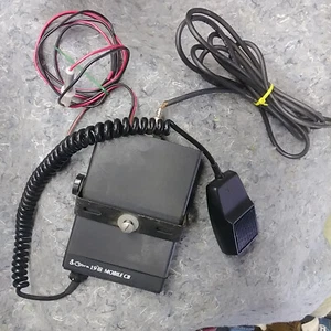 Cobra Mdl 19 DX Mobile CB Radio - Picture 1 of 3