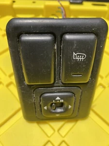 96-02 ISUZU TROOPER MIRROR ADJUST DEFROST HEATED MIRROR SWITCH DRIVER SIDE OEM - Picture 1 of 4