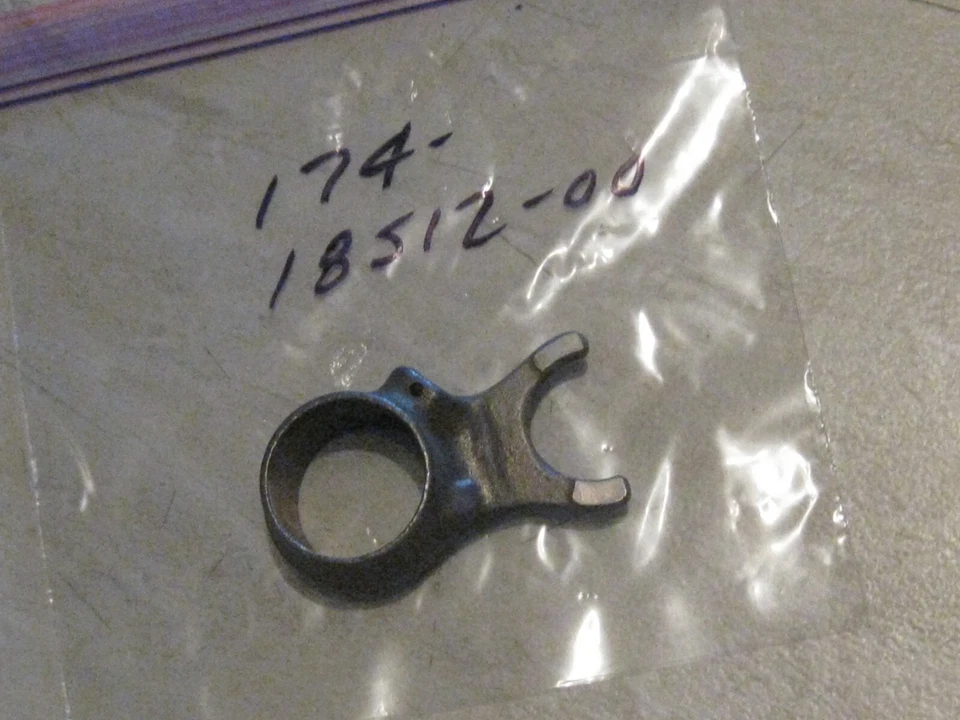 HORQUILLA DE CAMBIO DE TRANSMISIÓN YAMAHA YCS1/YCS1/RD200/CS5/CS3 #2 ¡NUEVA! Foto 1 de 1