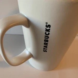 Starbucks 16 fl oz Microwave & Dishwasher Safe Mug 2015 XO OX - Imagen 1 de 12