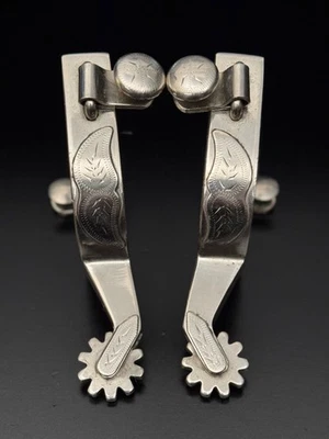 BONITO par de espuelas "bigote" grabadas con recubrimiento plateado CROCKETT Foto 1 de 4